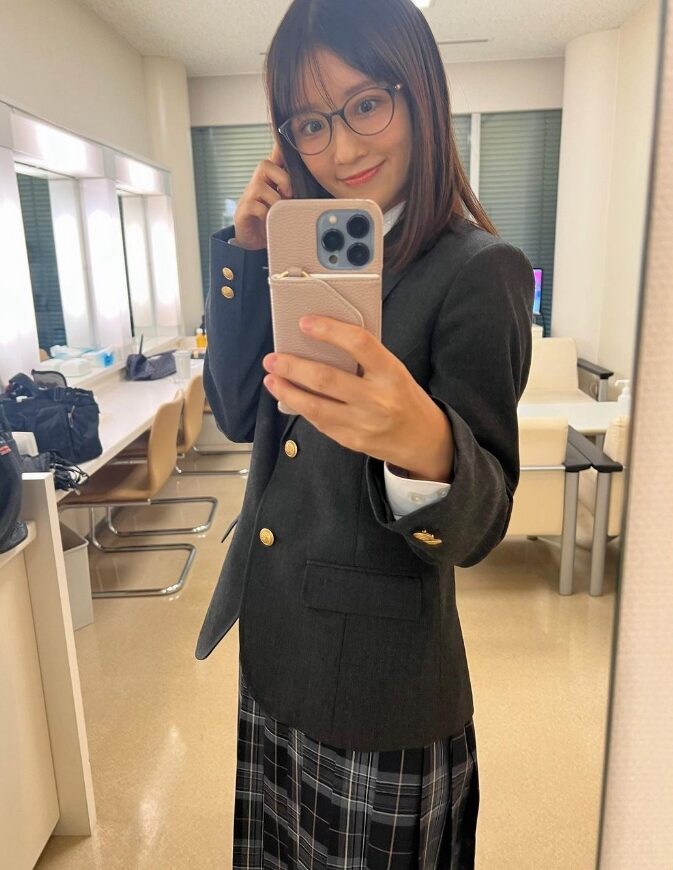 学生服の小倉優子