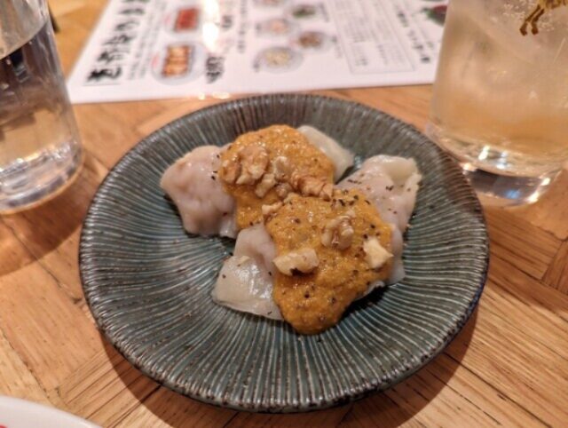 餃子と言えば芭莉龍のカレー水餃子の写真